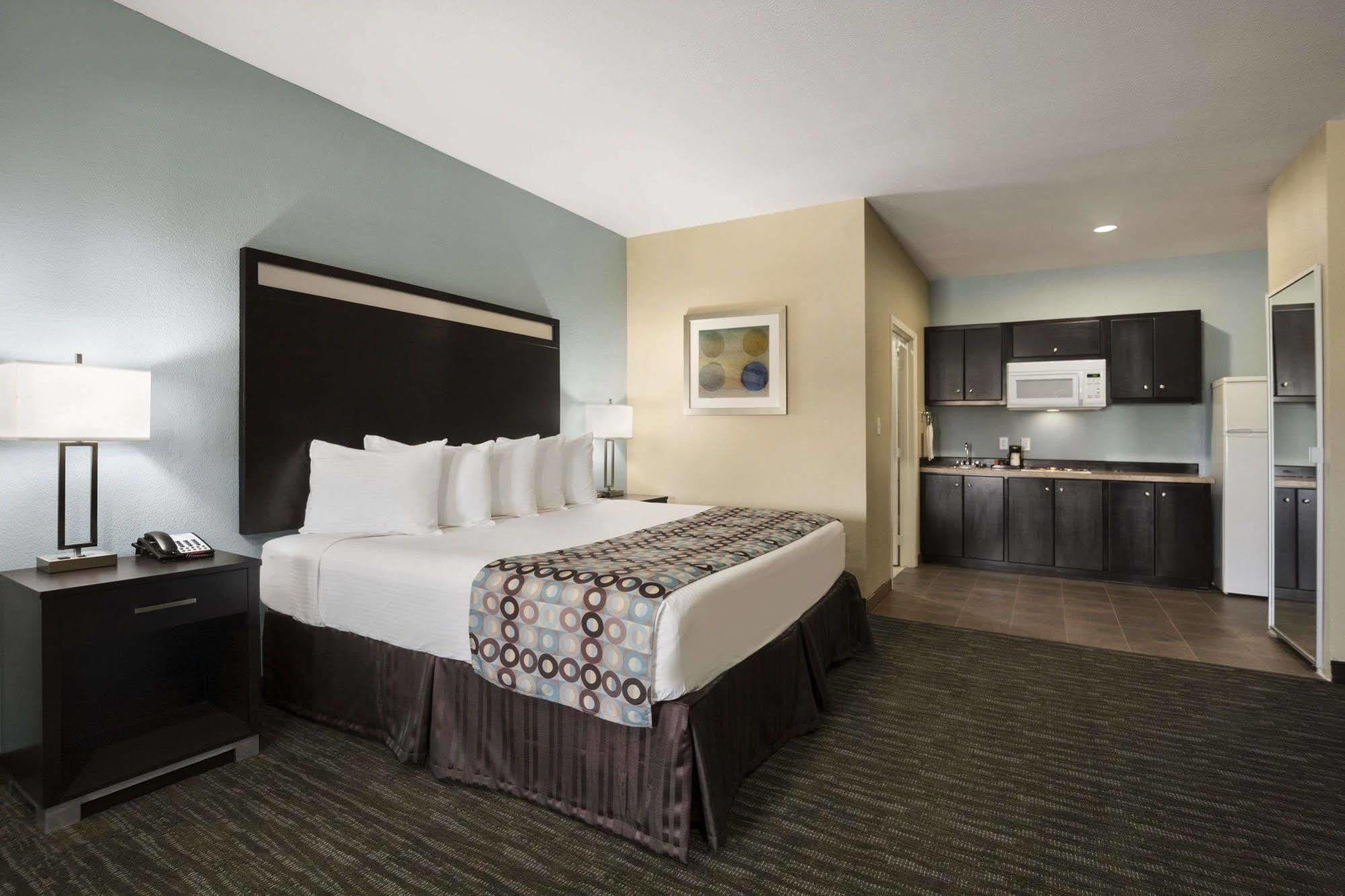 Days Inn Pearsall エクステリア 写真
