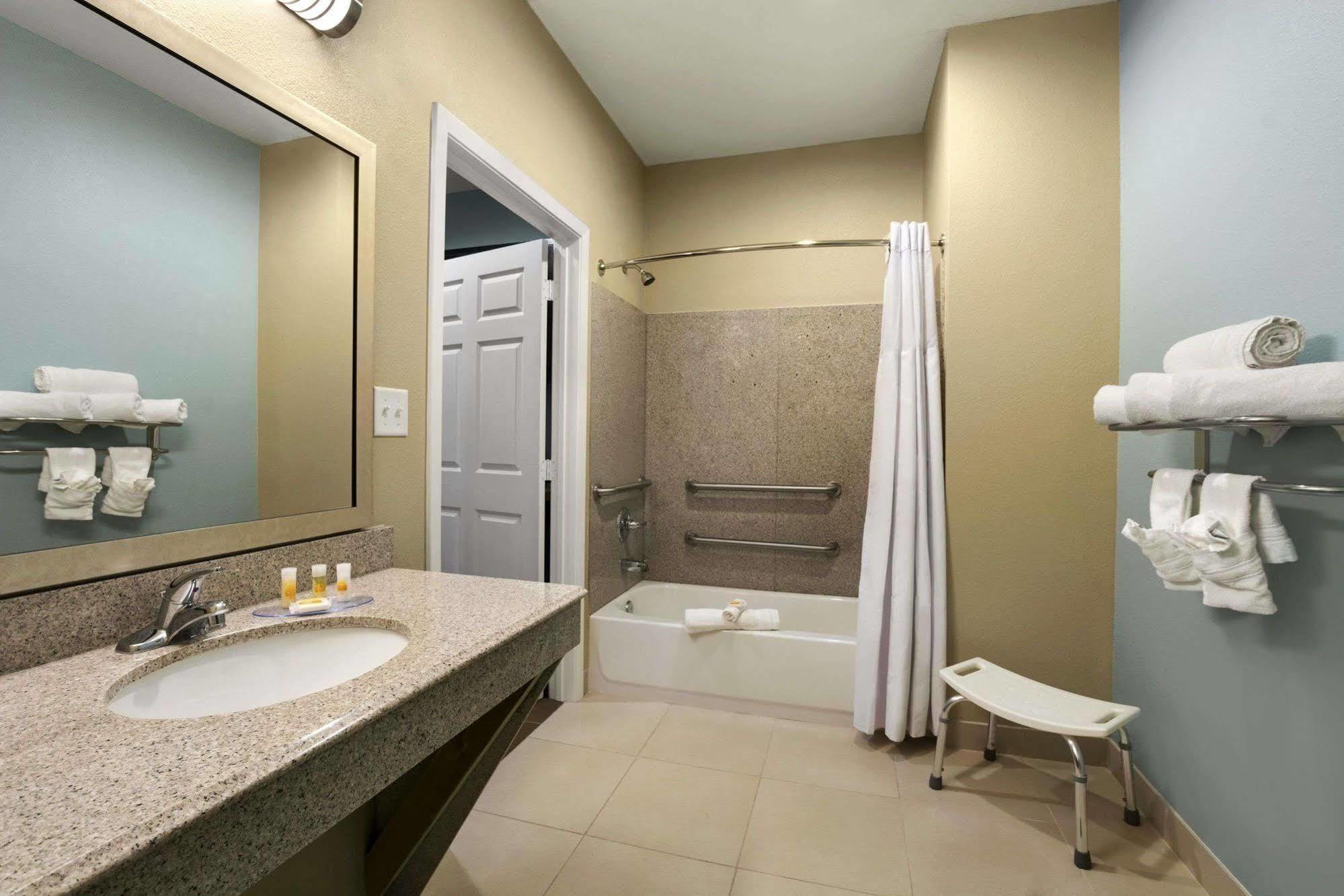 Days Inn Pearsall エクステリア 写真